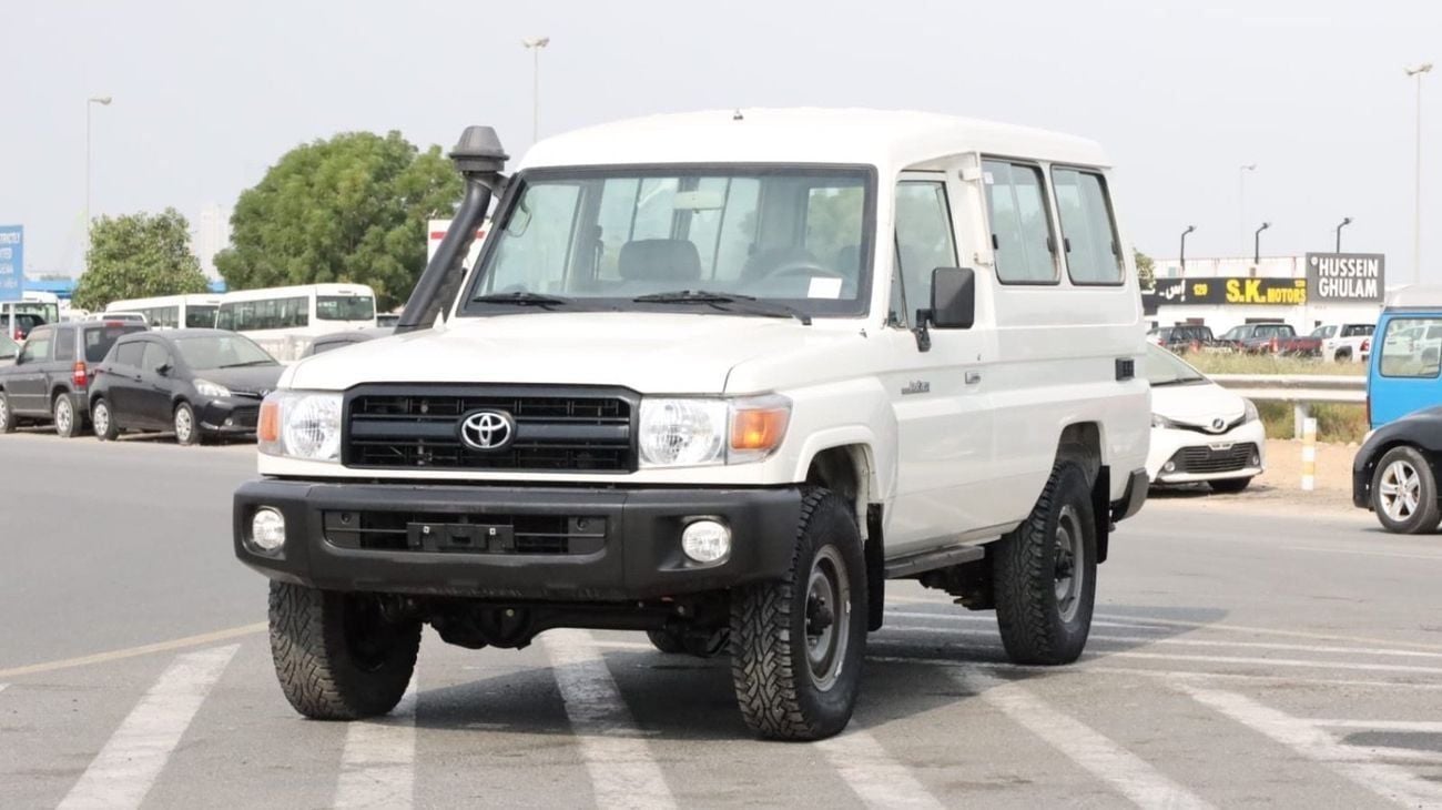 تويوتا لاند كروزر 70 HARD TOP