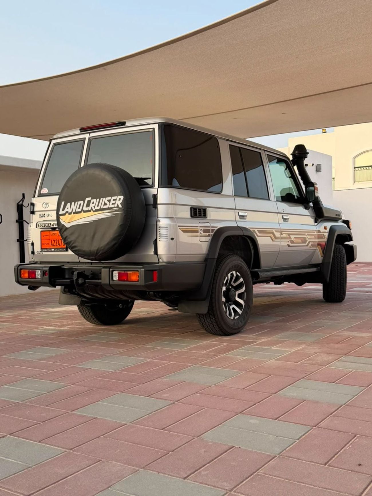 Toyota Land Cruiser 76