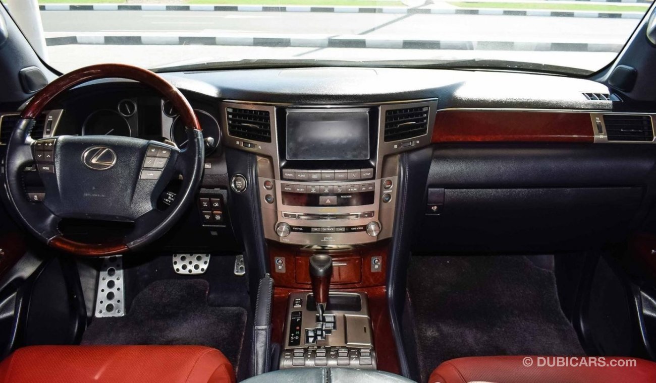 Lexus LX570