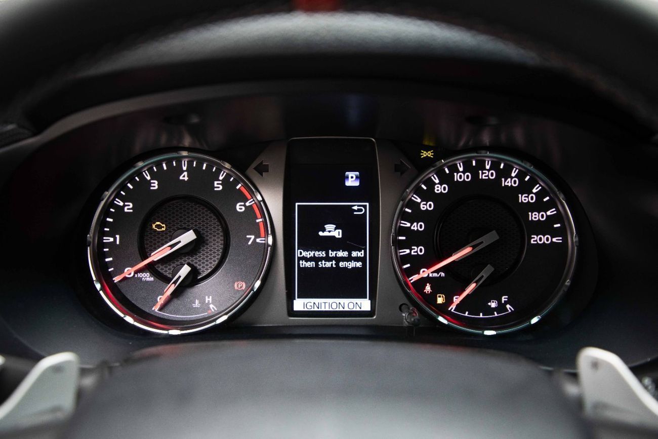 تويوتا هيلوكس 4.0L - Platinum White Pearl - GR-S White | Export Only