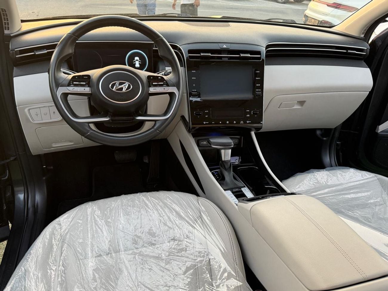 Hyundai Tucson ULTIMATE fully loaded with panoramic sunroof