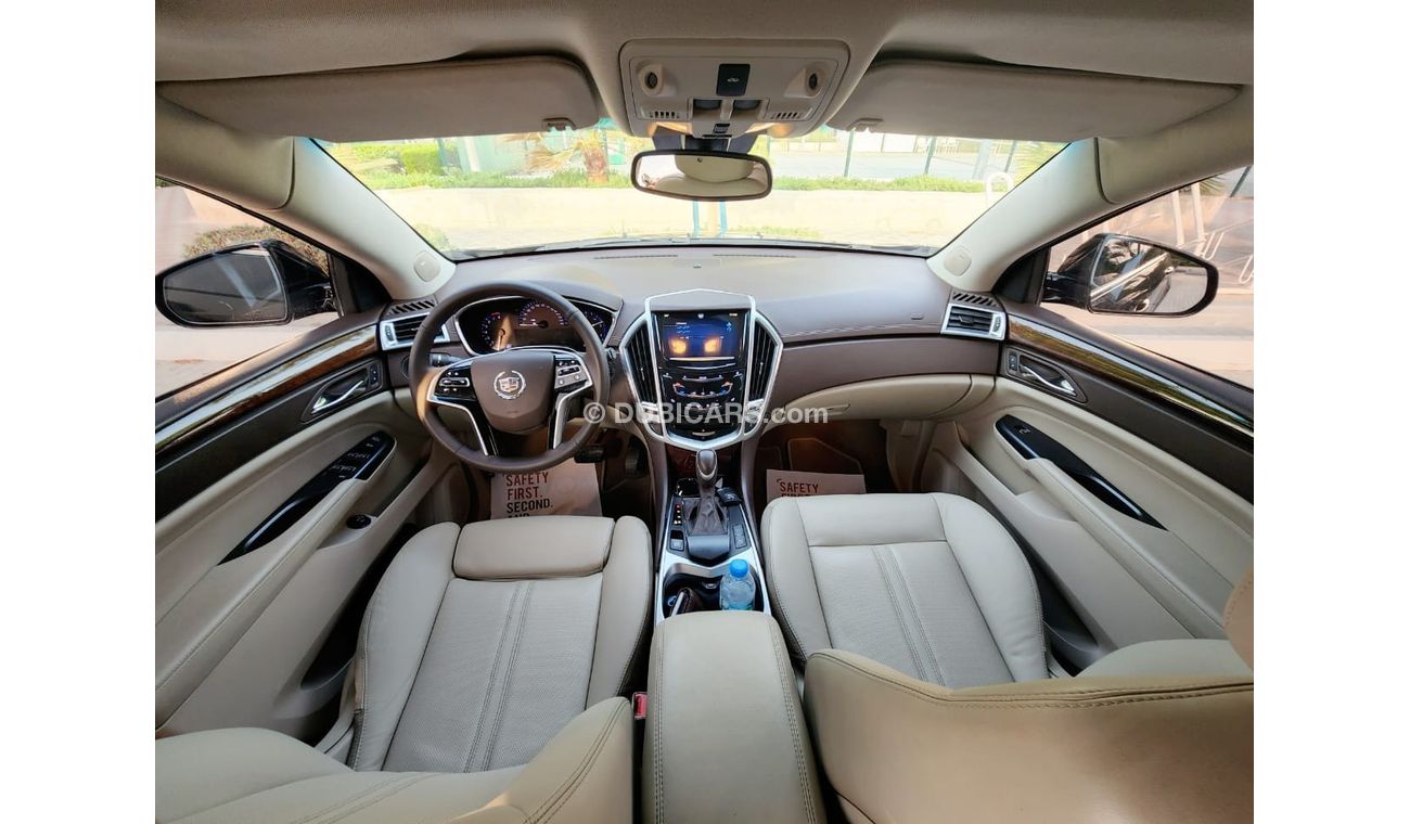 كاديلاك SRX لاكجري