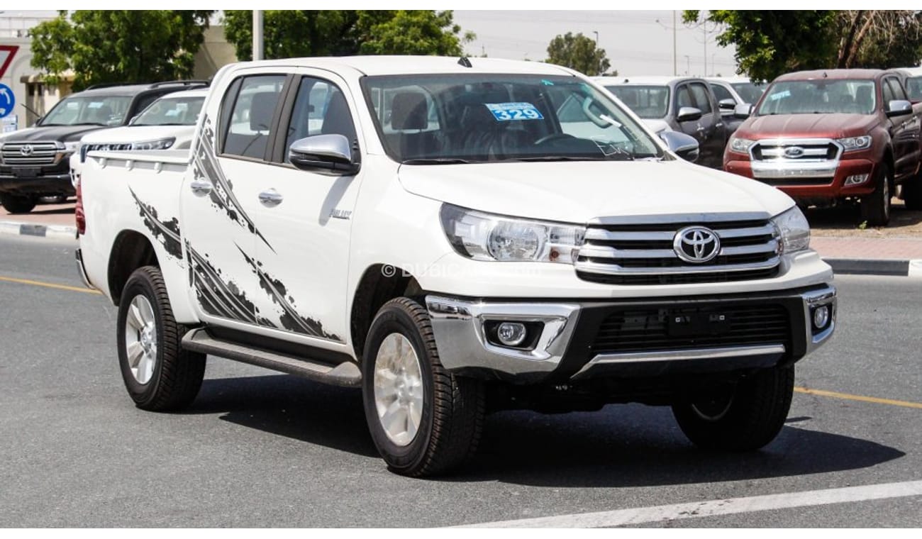 Toyota Hilux SR5 2.4L Diesel 4x4 Double Cab M/T - Rear camera - Full options