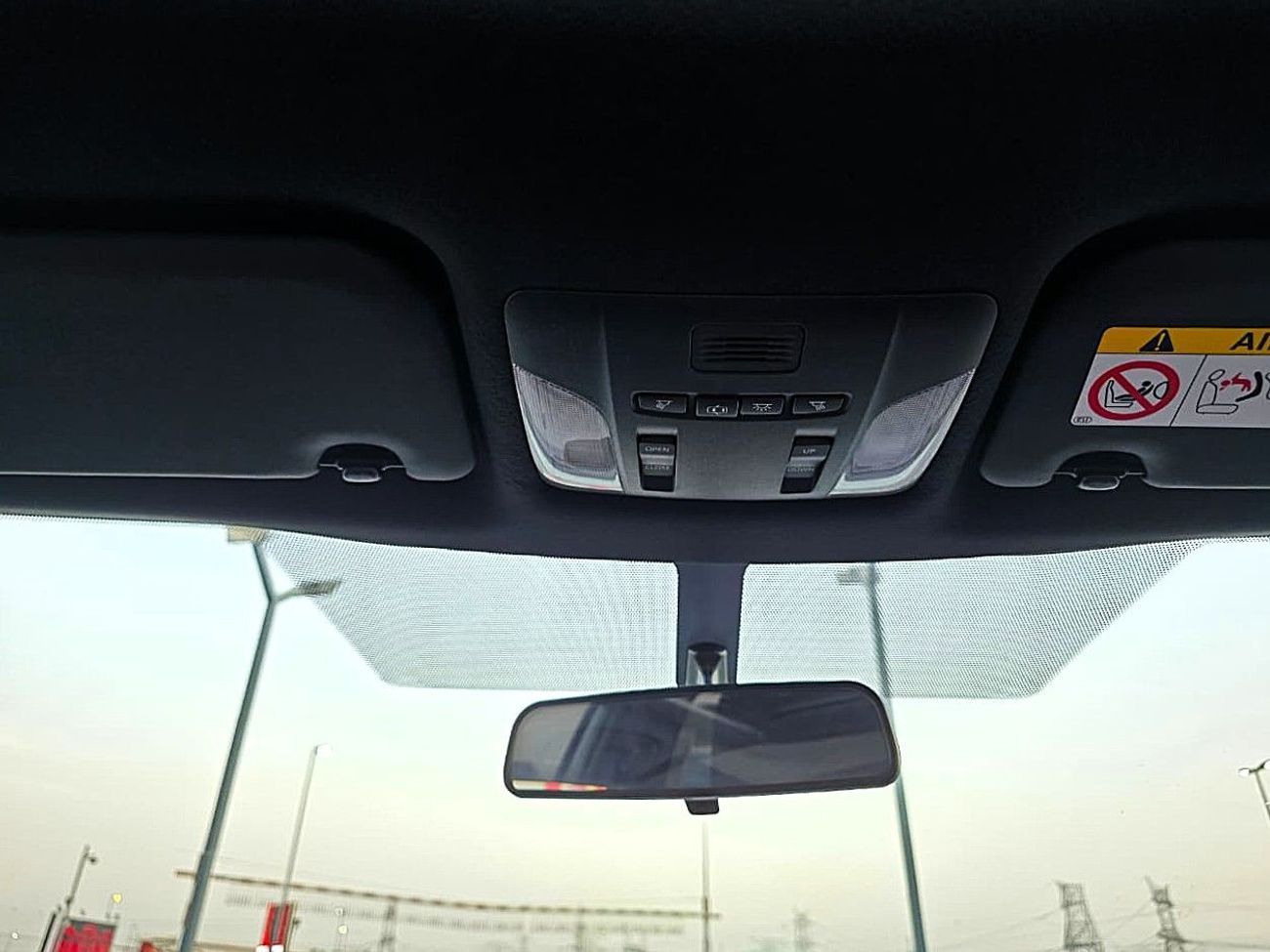 تويوتا كورولا كروس 1.8L XL (HEV)