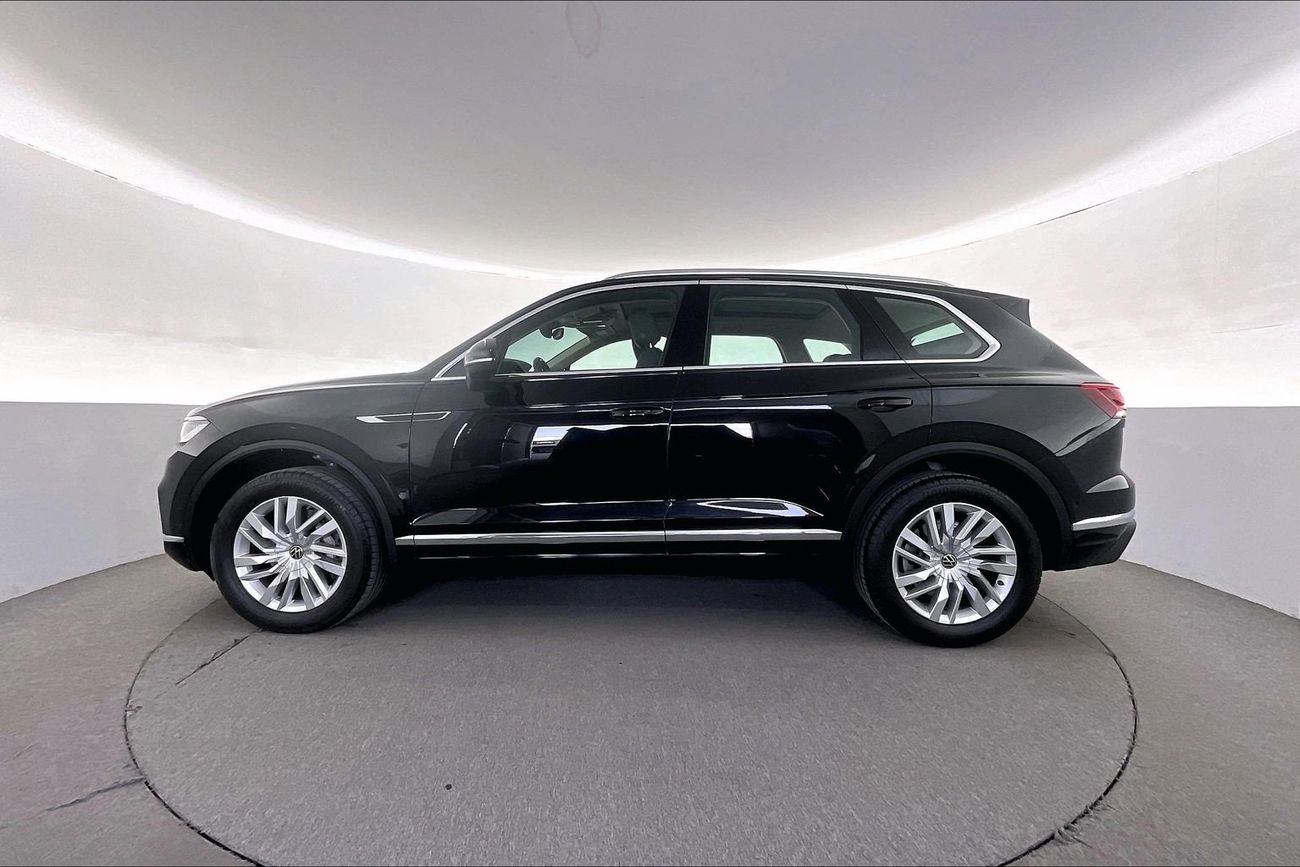Volkswagen Touareg Highline | Guaranteed Warranty | 0 Down Payment