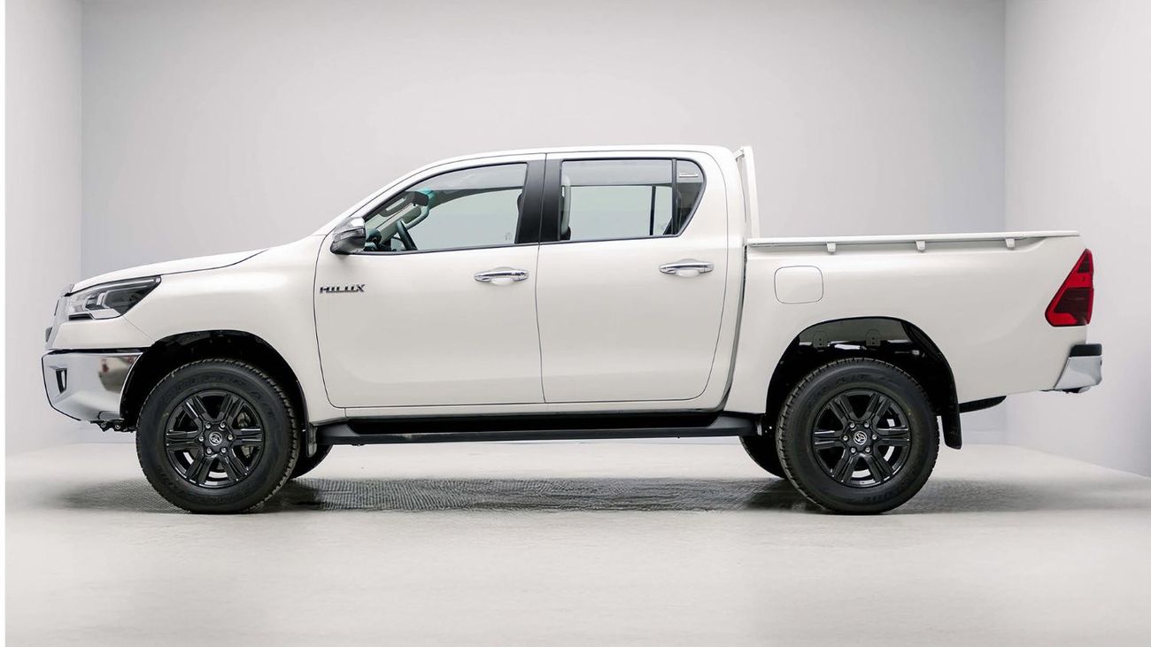 تويوتا هيلوكس 2025 Toyota Hilux DV DC 2.4L AT Diesel (White)