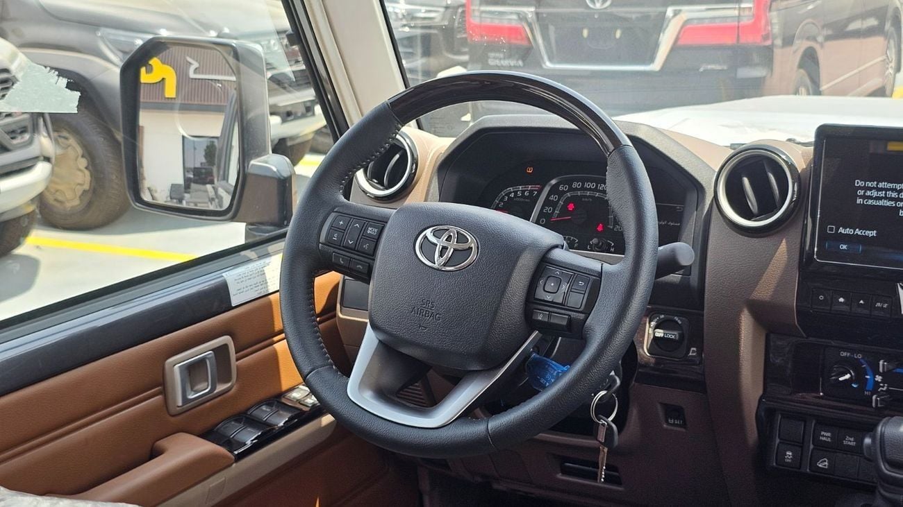 تويوتا لاند كروزر بيك أب 70 Toyota Land Cruiser Pick Up Toyota Land Cruiser Pick Up 2026 Toyota Land Cruiser DC 4.0L AT Petrol (Full Option) Toyota Land Cruiser Pick Up 4.0L V6 - Diff Lock - Automatic 4x4 Transmission - Rear Camera - Leather
