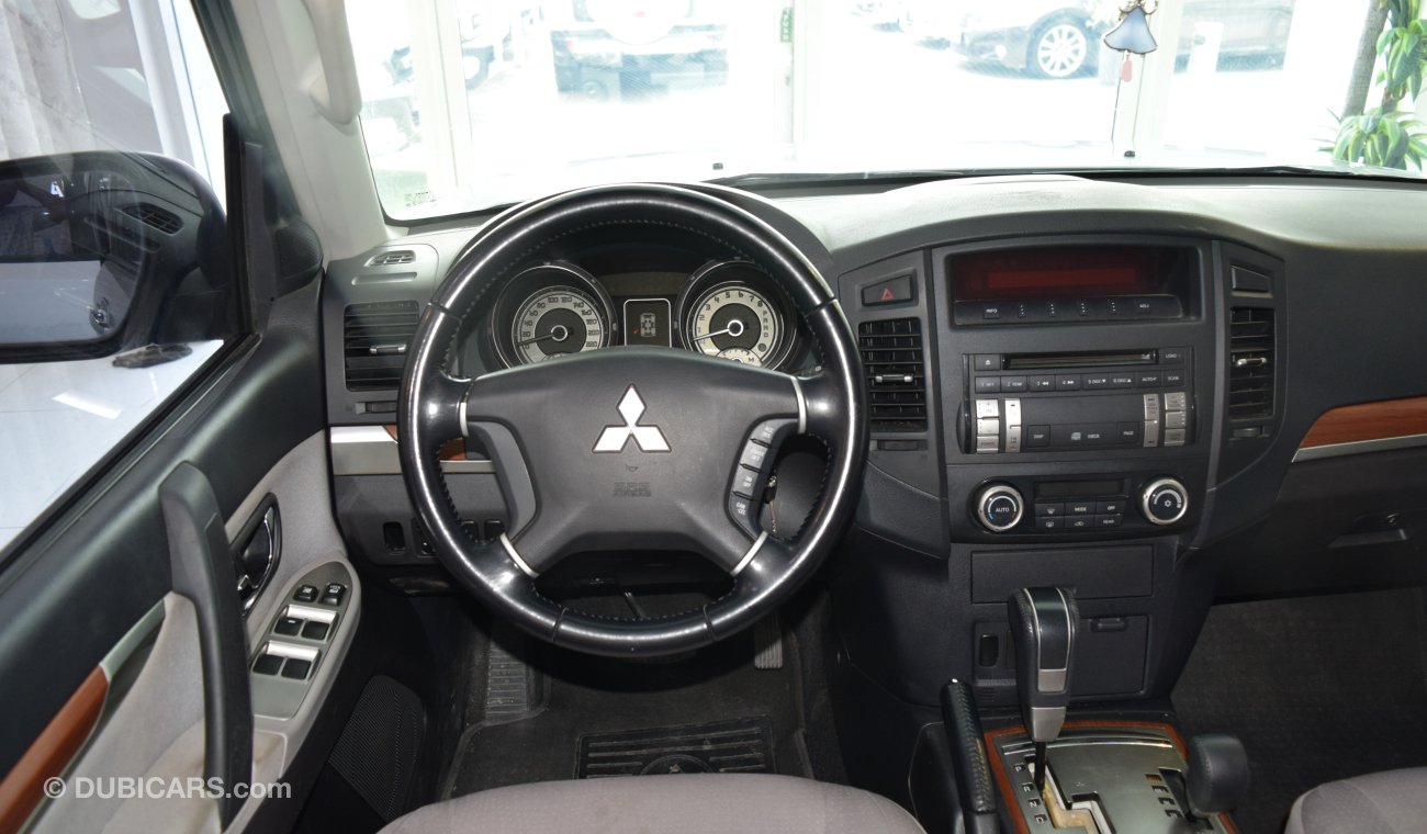 Mitsubishi Pajero GLS V6