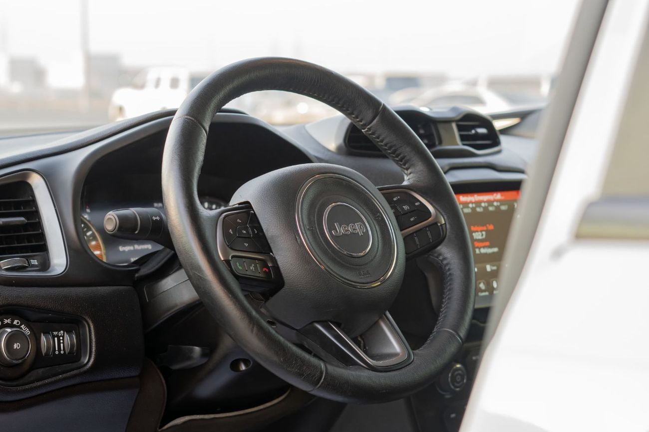 جيب رينيجيد LATITUDE 4X4 2022 LOW MIL