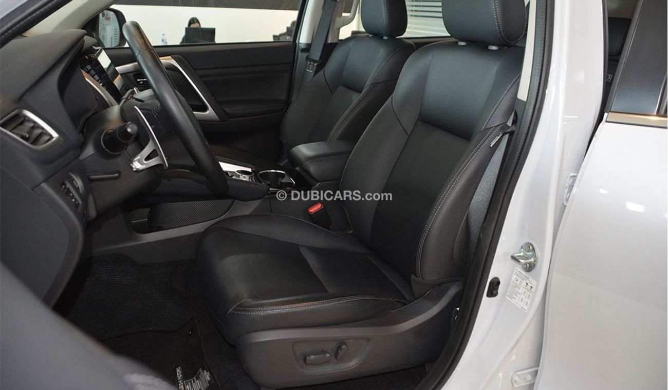 Mitsubishi Montero Montero Sports Leather seats Sunroof 4wd