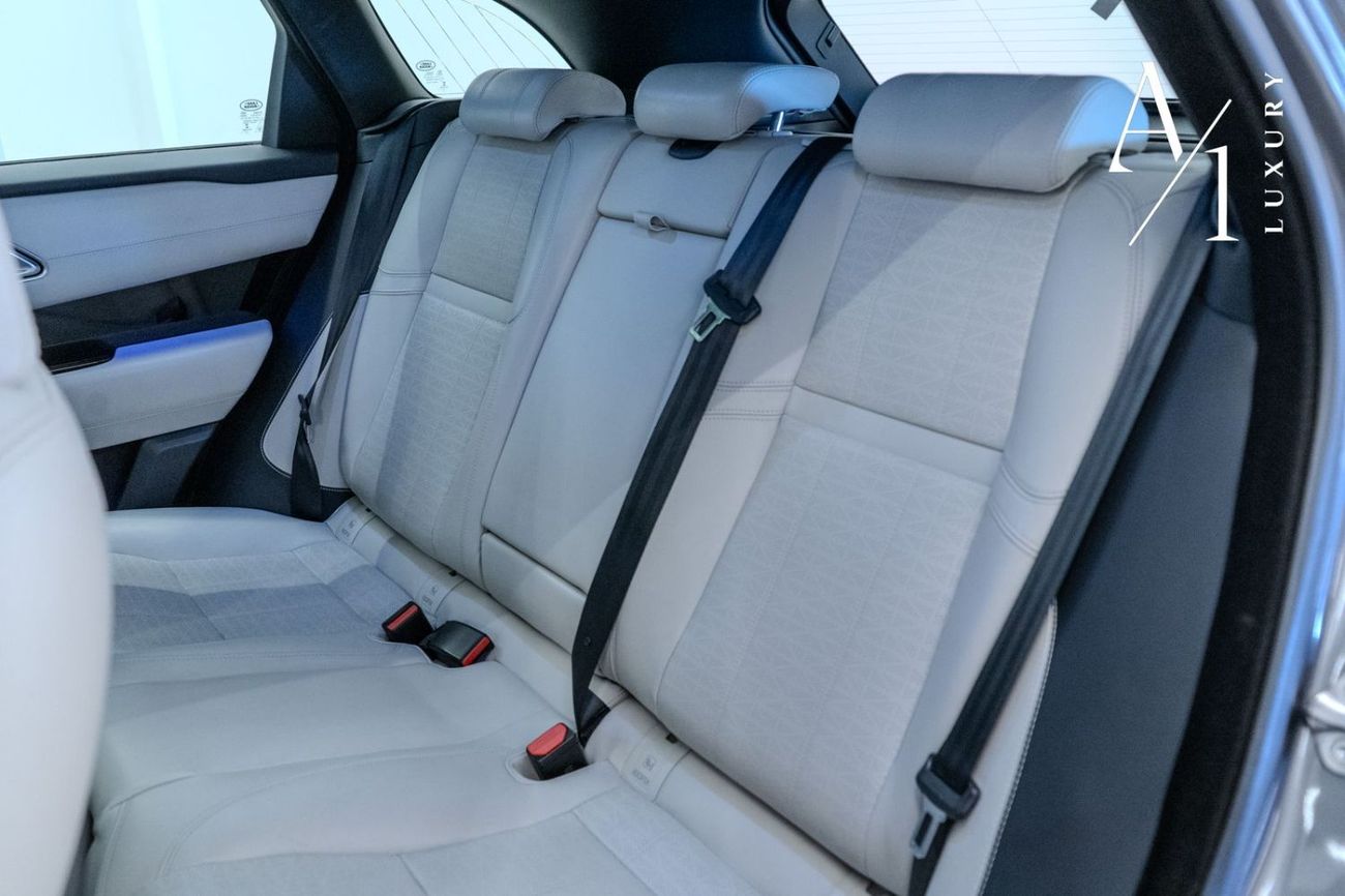 لاند روفر رينج روفر فيلار P250 R-Dynamic HSE 2.0L 2018 Range Rover Velar P250 HSE R-Dynamic, Warranty, Full Service History, E