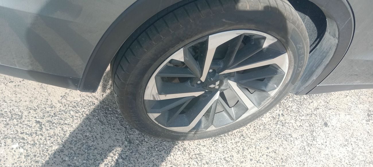 Mitsubishi Outlander HIGHLINE WITH SUNROOF 2.5 | Zero Down Payment | Home Test Drive