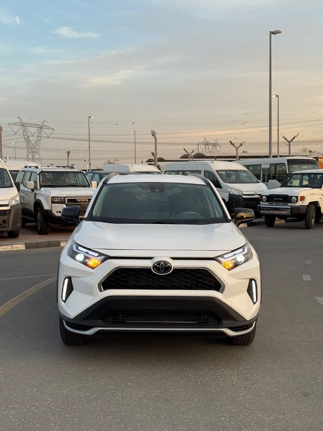 تويوتا راف ٤ LE 2021 AWD LEATHER SEATS 2.5 USA SPEC