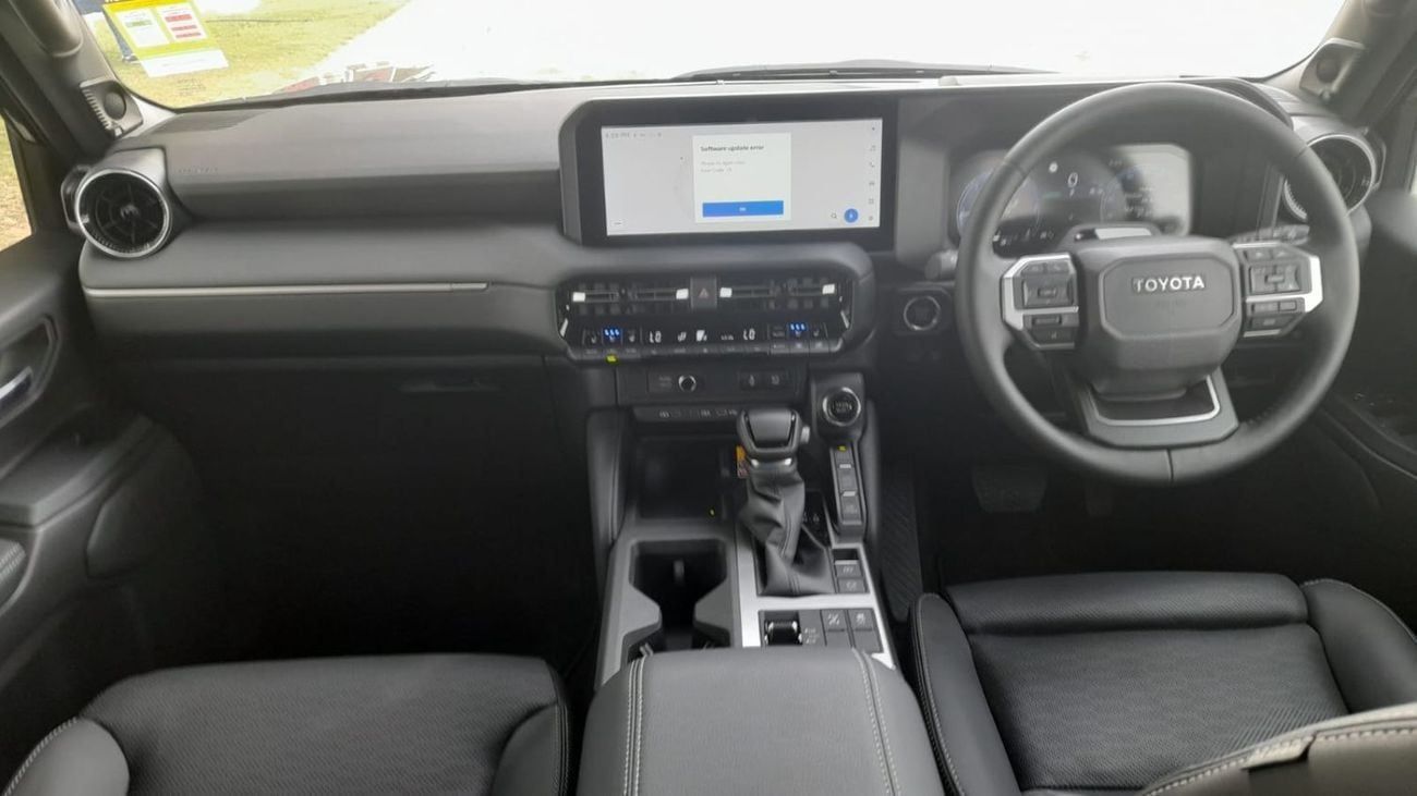 Toyota Prado Right-Hand drive Kakadu diesel Auto panoramic roof 7 seater top of the range