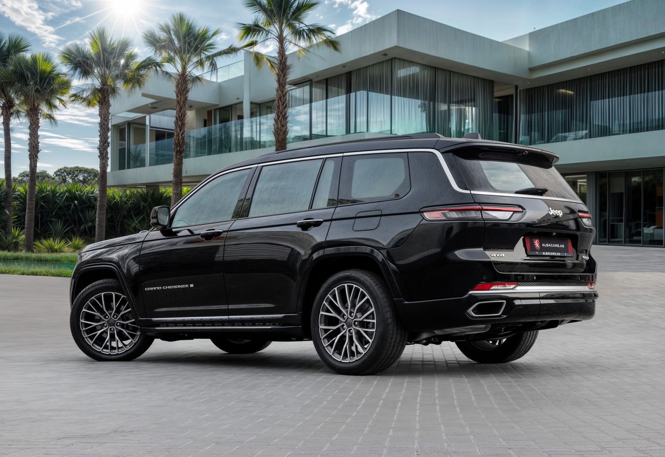 جيب جراند شيروكي Summit Grand Cherokee Summit | 4,407 P.M | 0% Downpayment | JEEP WARRANTY!