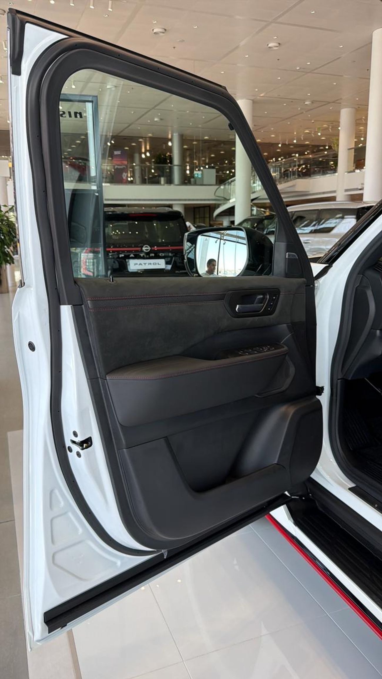 Nissan Patrol Nissan NISMO 3.5-LITER DOHC, V6, CVTCS, DIG TWIN TURBO ENGINE