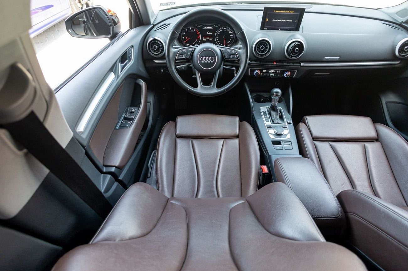 أودي A3 30 TFSI Audi A3 30 TFSI 2020 GCC | Warranty