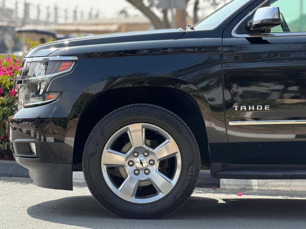 شيفروليه تاهو LS 5.3L 4WD (8 Seater)