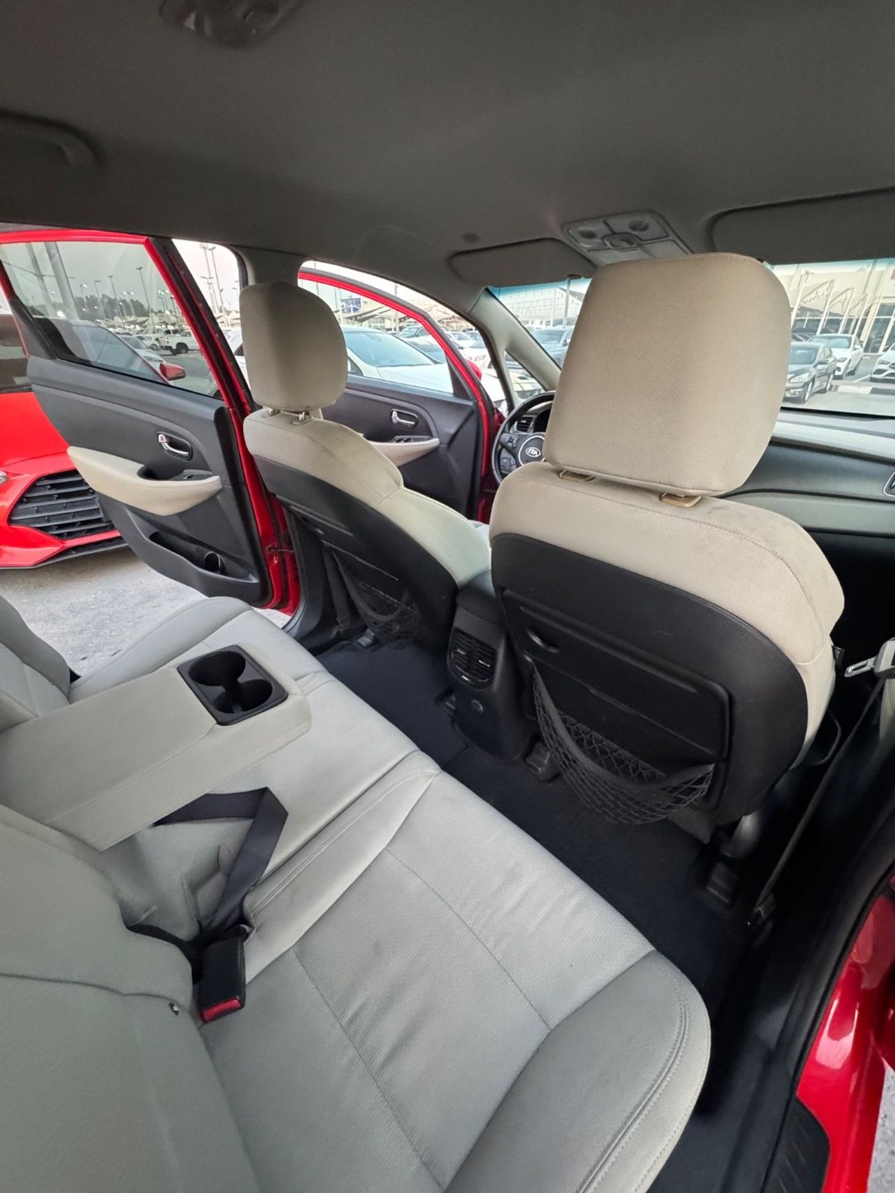 Kia Carens LX 2.0L Wagon