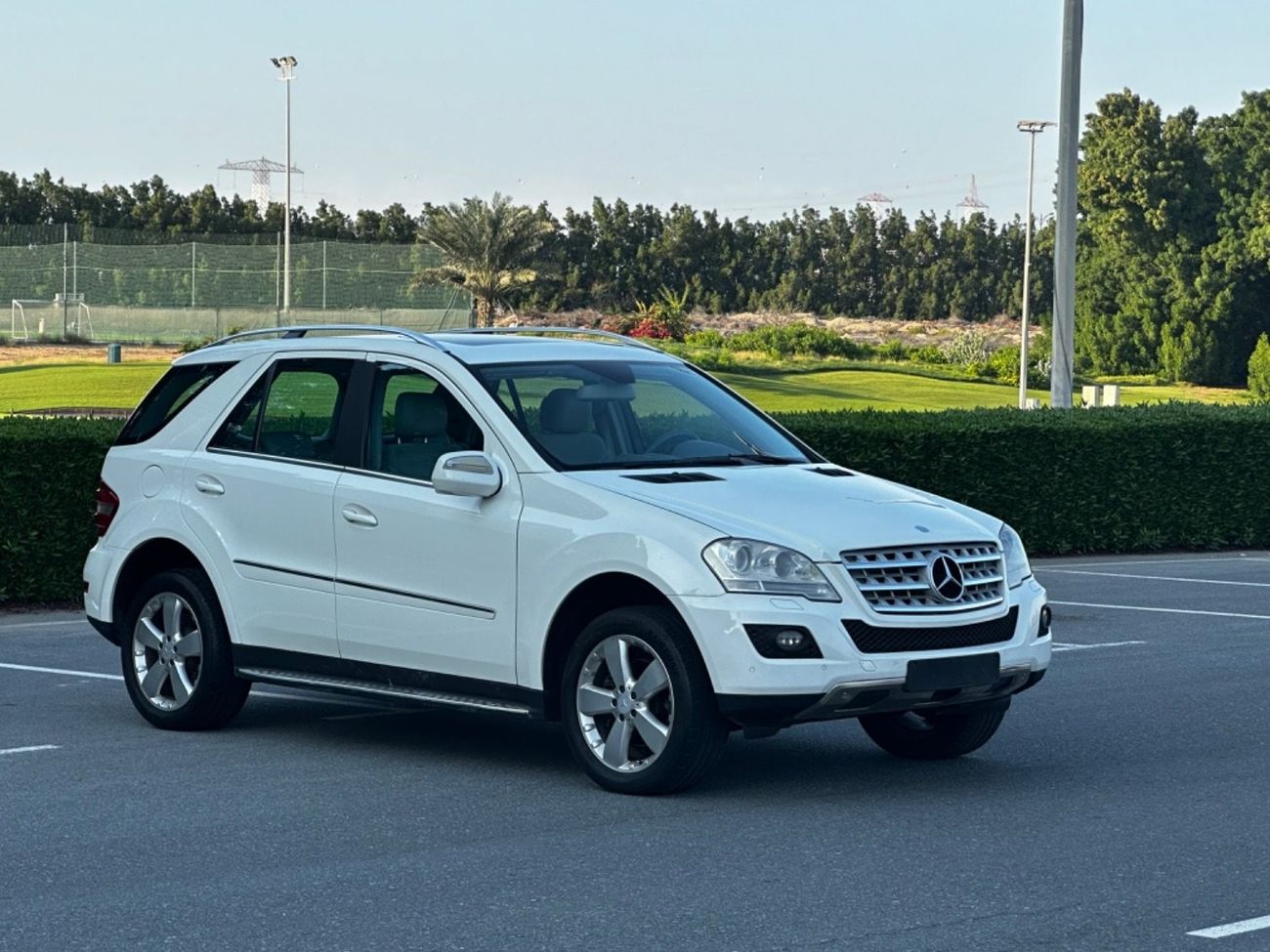 Mercedes-Benz ML 350 MODEL 2009 GCC CAR PERFECT CONDITION INSIDE AND OUTSIDE FULL OPTION SUN ROOF