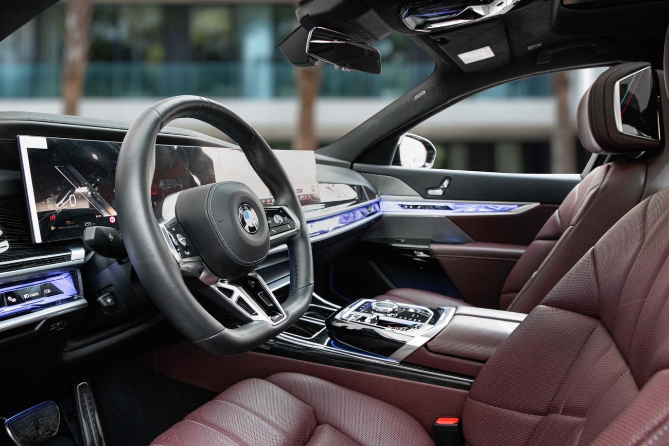 بي أم دبليو 740i 740i M Sport | 6,757 P.M | 0% Downpayment | BMW Warranty & Service!