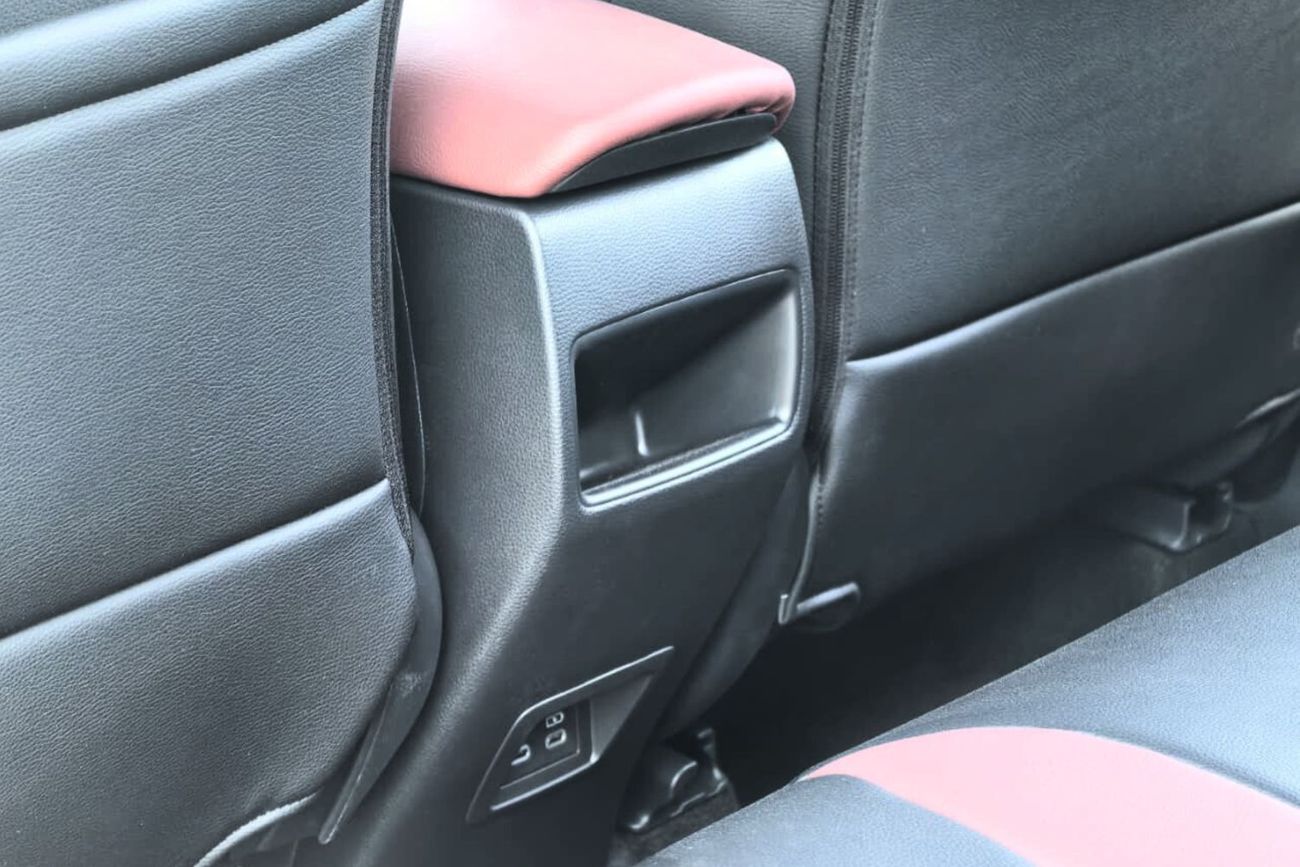 تويوتا فرونتلاندر TOYOTA FRONTLANDER,2.0L,HYBRID,ELITE PLUS,NEW SHAPE,SUNROOF,RADAR,LEATHER SEATS,DRIVER POWER SEATS,4