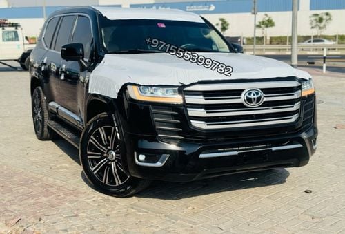 Toyota Land Cruiser Toyota Land Cruiser 2016 upgraded to 2025 complete with dashboard