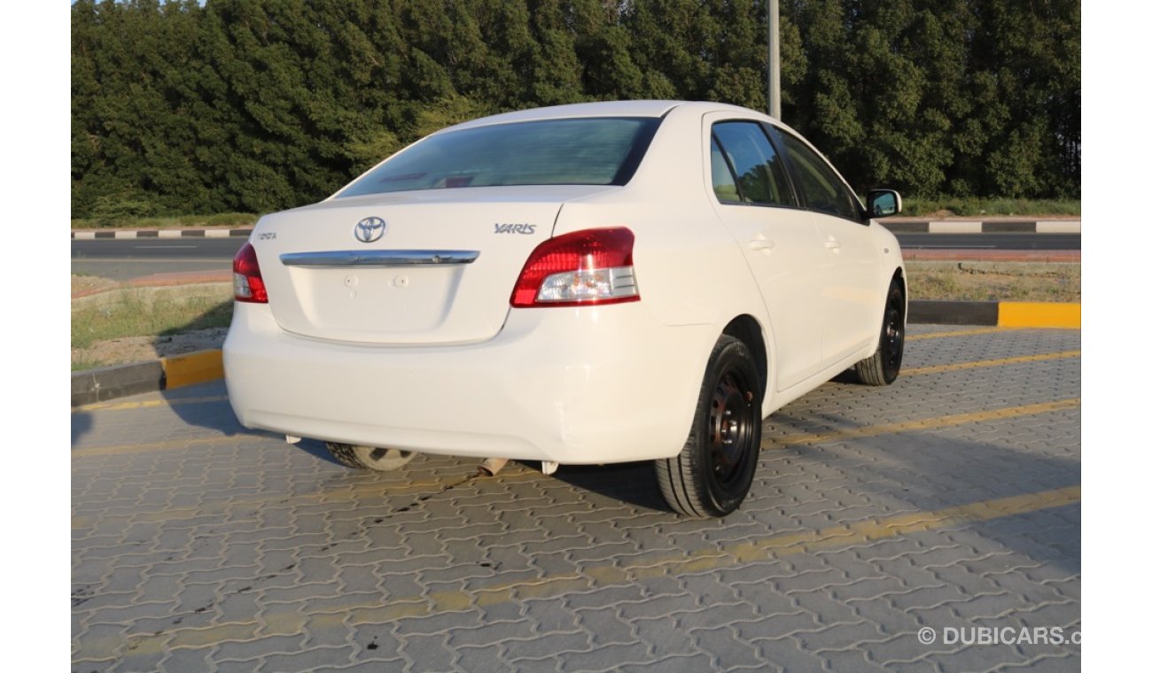 تويوتا يارس Toyota yaris 2011 1.3 Ref#Ad18 (السعر نهائي)