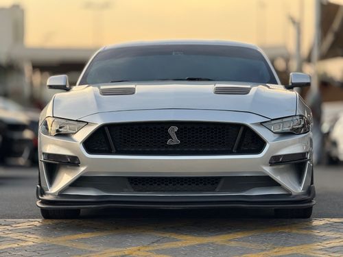 Ford Mustang GT Premium 5.0L V8