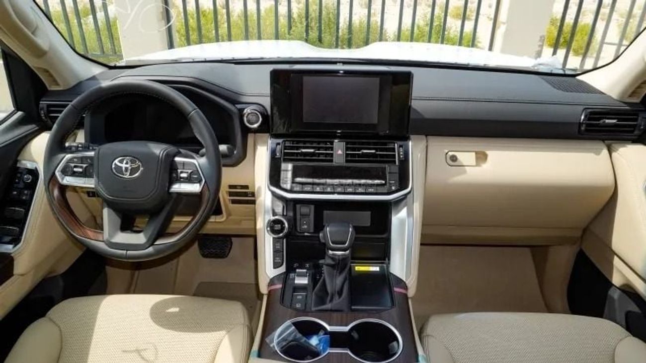 تويوتا لاند كروزر 2026 Toyota Land Cruiser GXR 3.5L AT Petrol (Black-Beige)