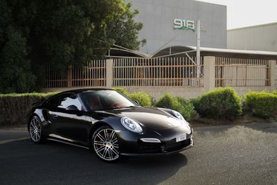 Porsche 911 Turbo 3.8L (520 HP) Coupe