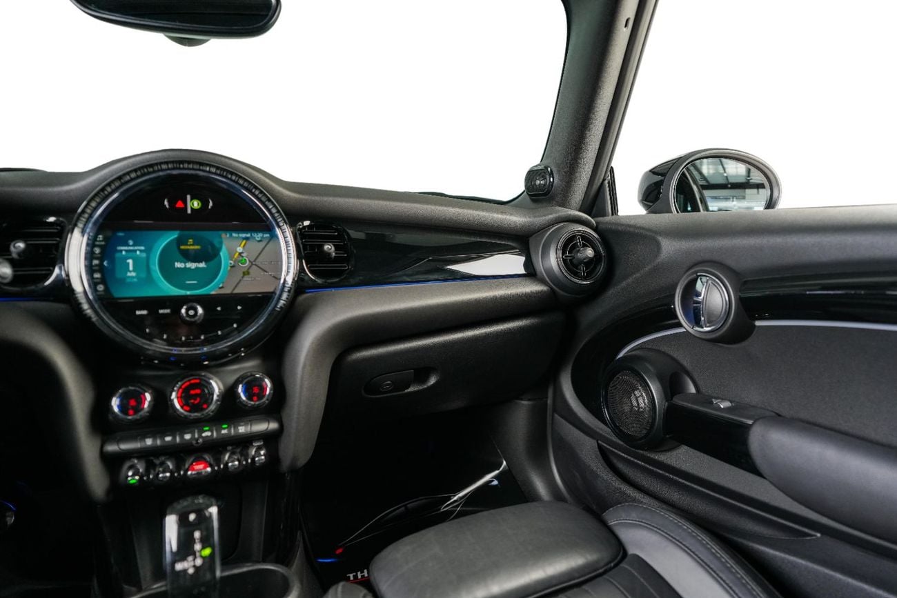 Mini Cooper S CABRIO John Cooper Works-Cabriolet-GCC-full service history-well maintained