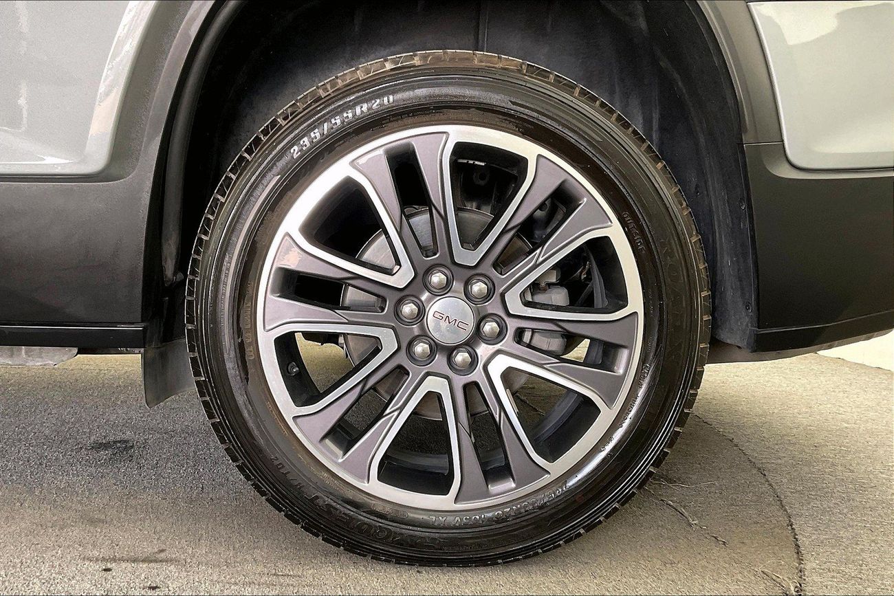 جي أم سي أكاديا AT4 | National Day Celebration | شامل الضمان | 0 ﺪﻔﻋﺓ ﺃﻮﻟﻯ