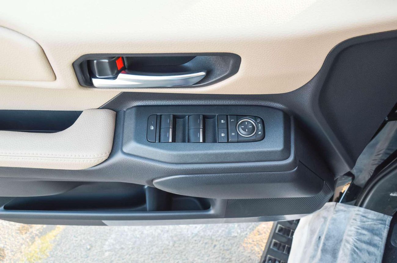 تويوتا برادو TOYOTA LAND CRUISER PRADO 2.4L TURBO 4WD PETROL SUV 2025