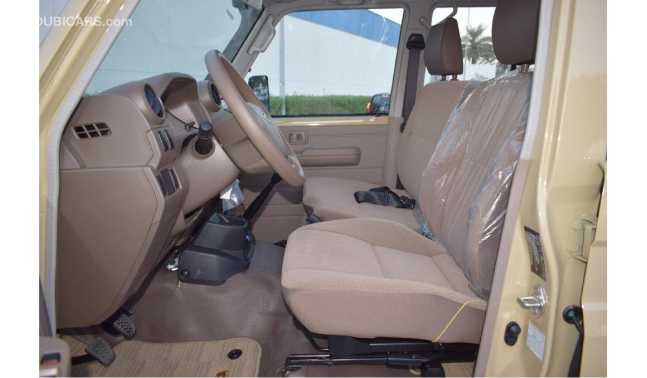 Toyota Land Cruiser Pick Up 79 Double Cabin V6 4.0L Petrol MT