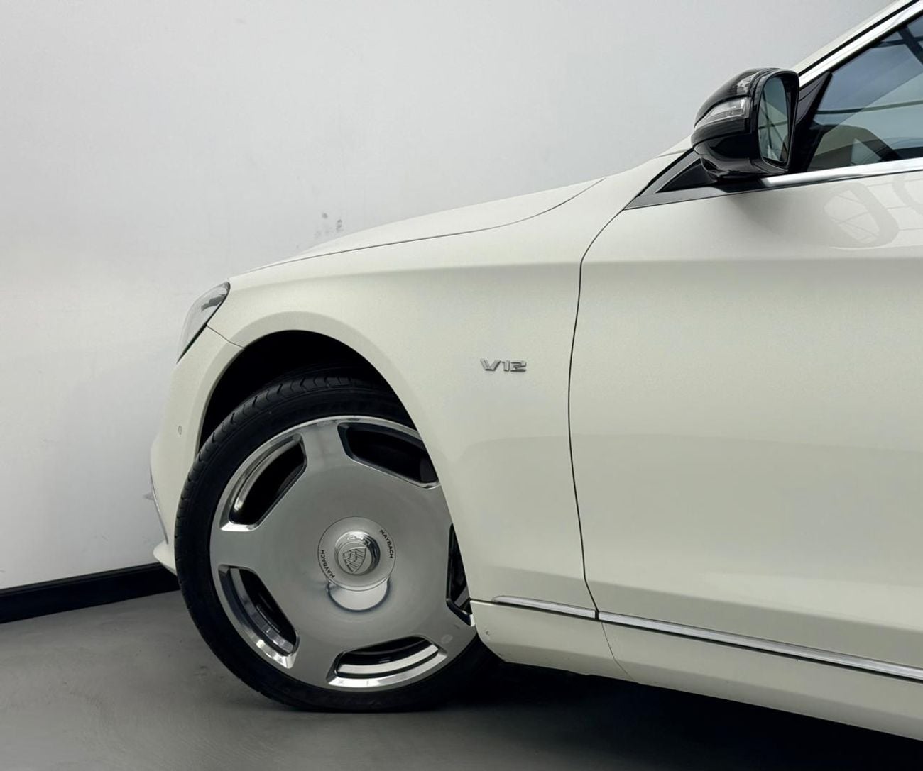 Mercedes Maybach S650 Maybach 2015 Mercedes Maybach S650, Service History, Fully Loaded, Excellent Condition, GCC