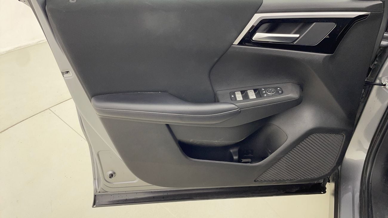 Mitsubishi Outlander GLX MID LINE 2.5 | Zero Down Payment | Home Test Drive