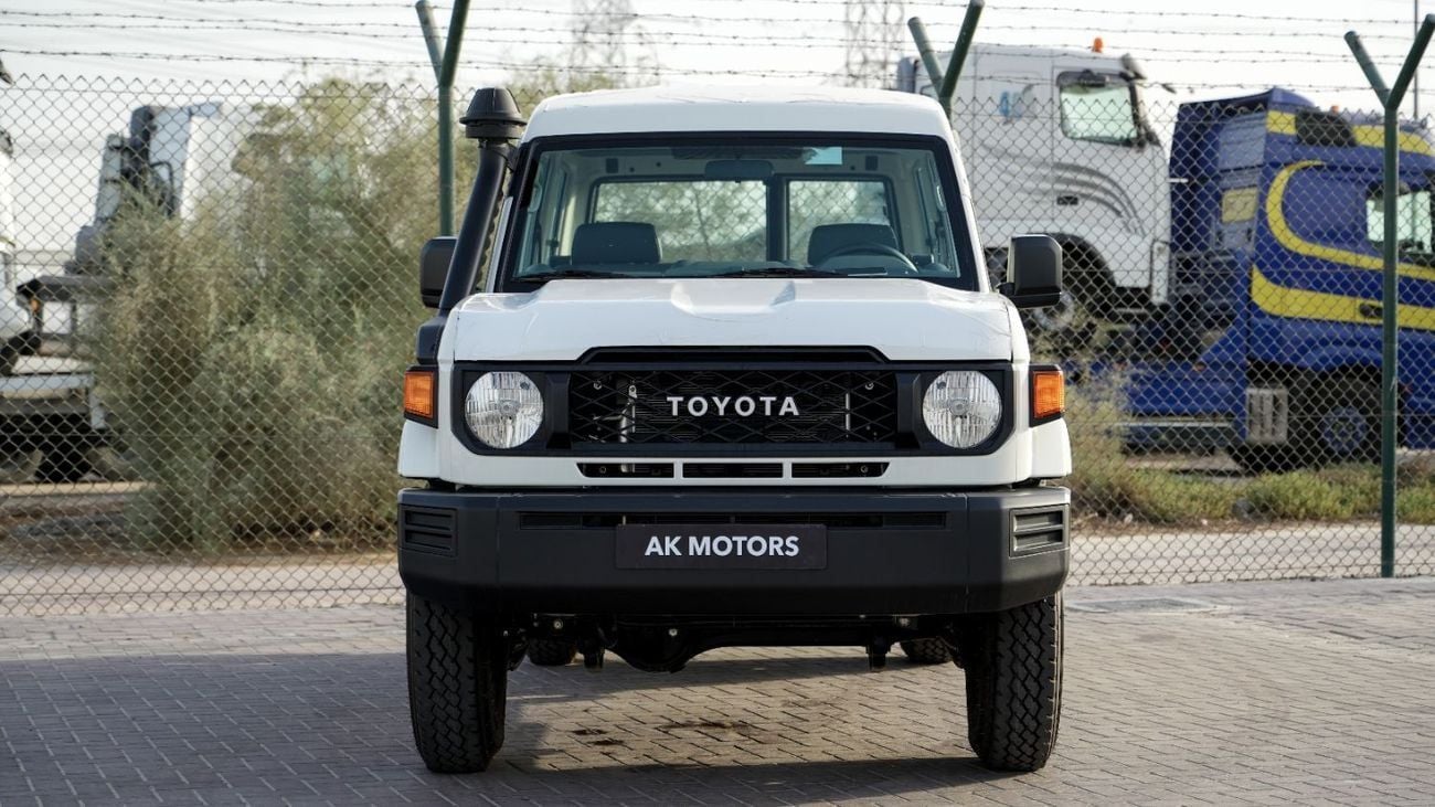 Toyota Land Cruiser 70 Land Cruiser Hard Top V6 4.2L 2025 MY EXPORT