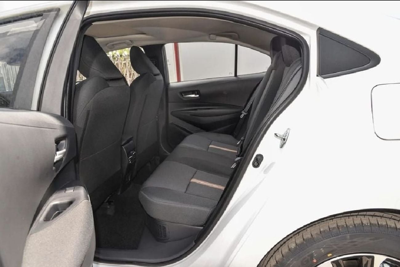 Hyundai Elantra SMART Elite 1.5L Petrol Edition With Leather Seats