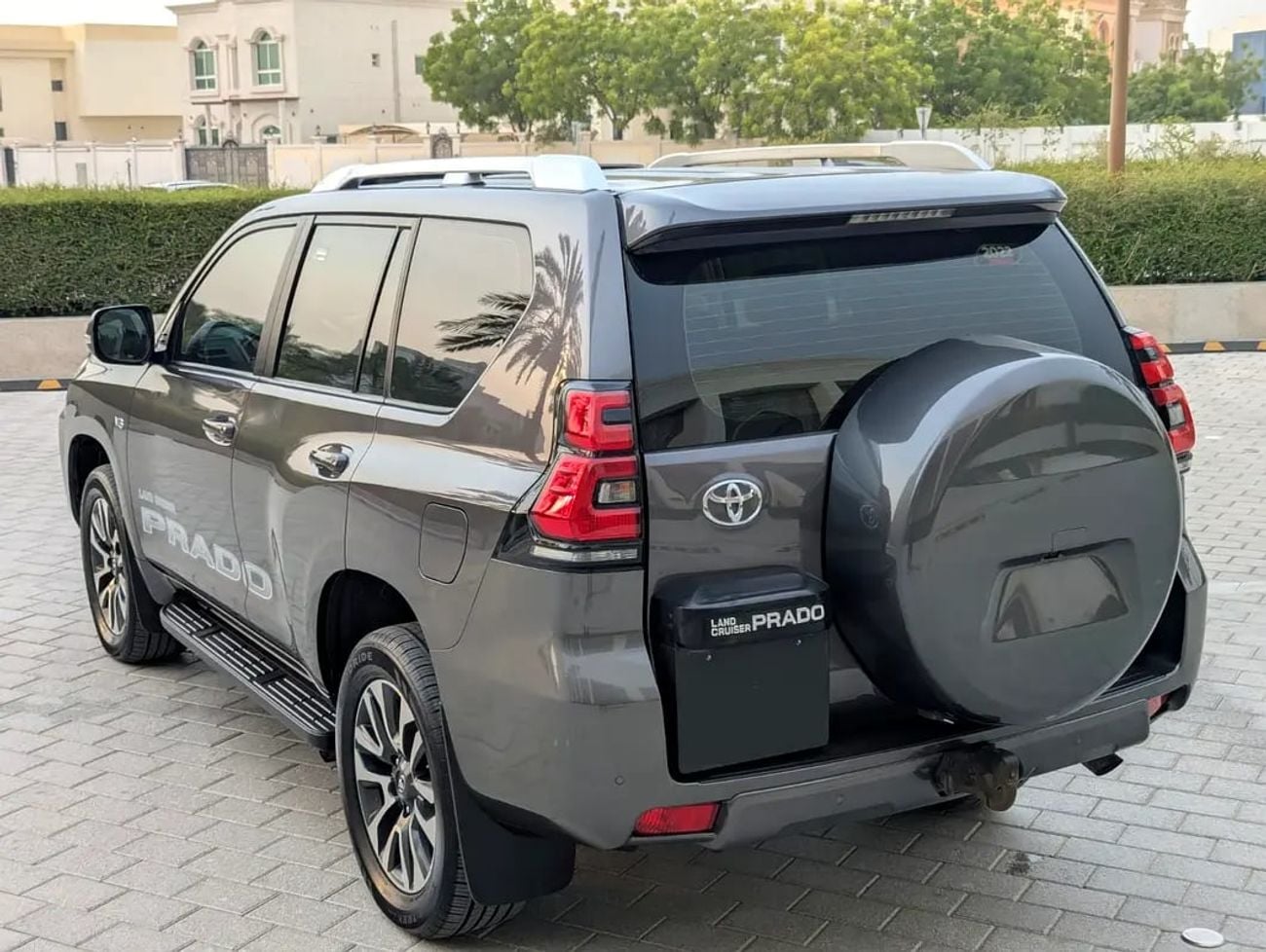 تويوتا برادو TX-L Top full Option V6 4.0L Excellent Condition GCC specs