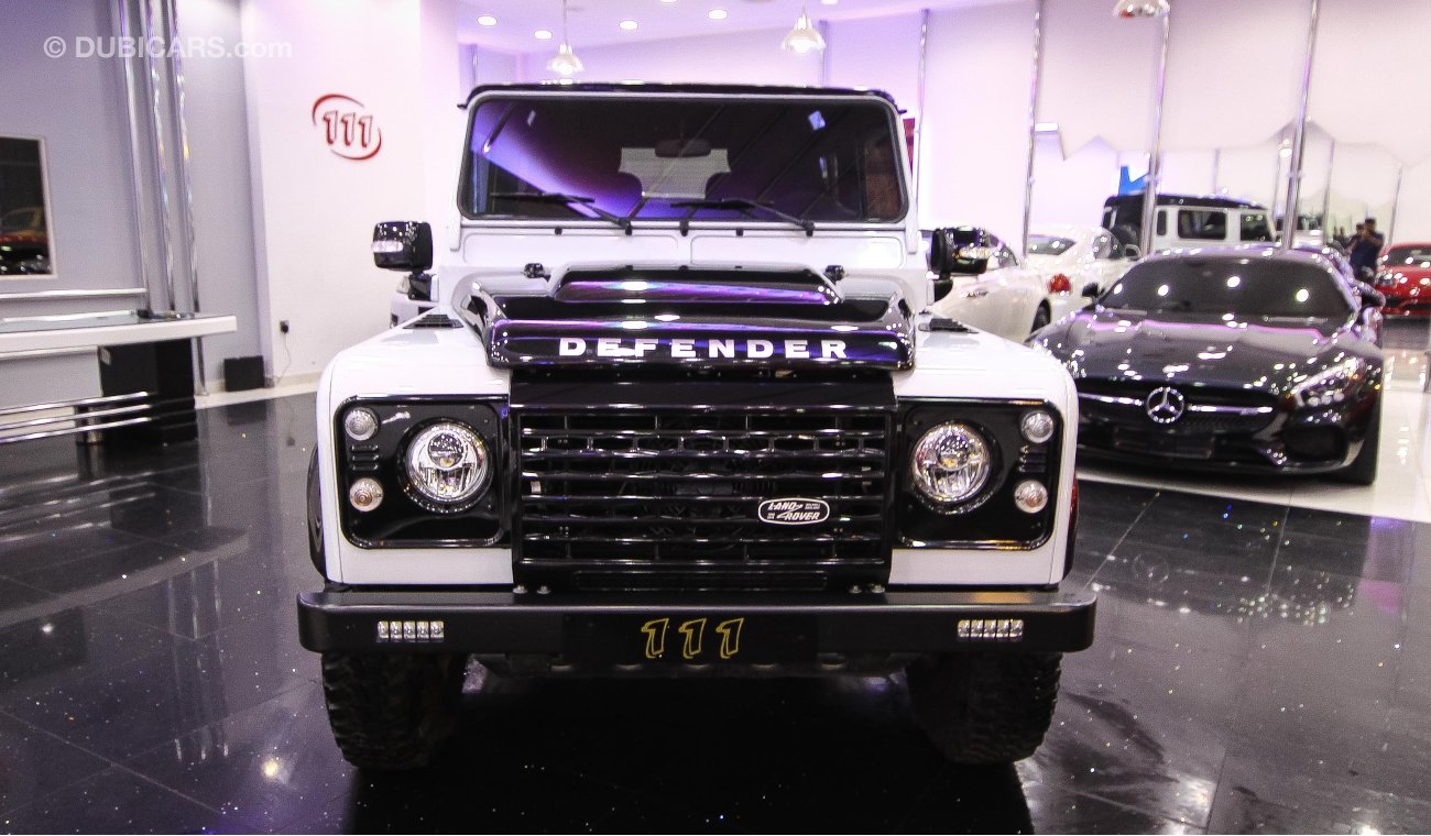 Land Rover Defender