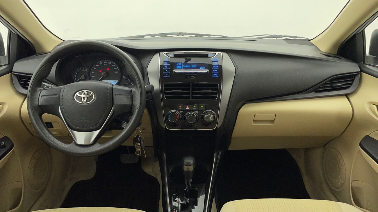 تويوتا يارس SE 1.5 | بدون دفعة مقدمة | اختبار القيادة في المنزل