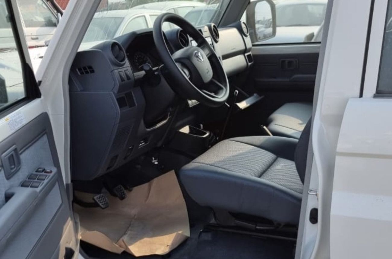 تويوتا لاند كروزر 70 2025 TOYOTA LAND CRUISER 76 SERIES 4.2L V6
