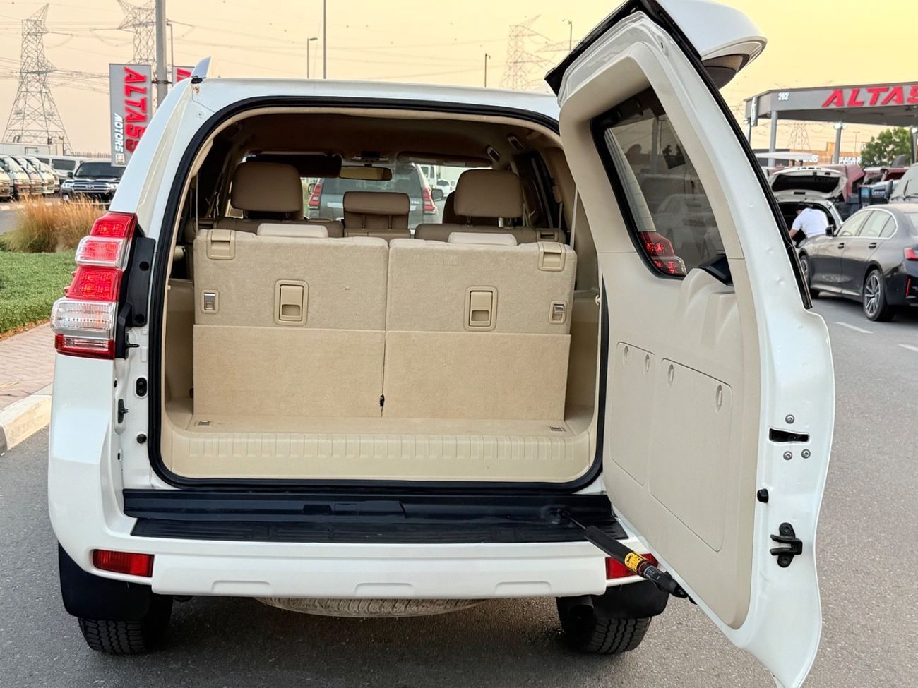 Toyota Prado Toyota Prado 2017 V4TX-L 2.7L (271 HP)