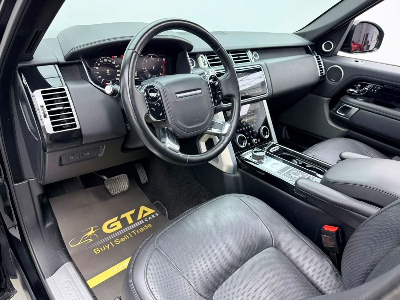 Land Rover Range Rover VOGUE SE 2021 Range Rover Vogue V8 Diesel, Warranty, Service History, Fully Loaded, Excellent Condition, Euro
