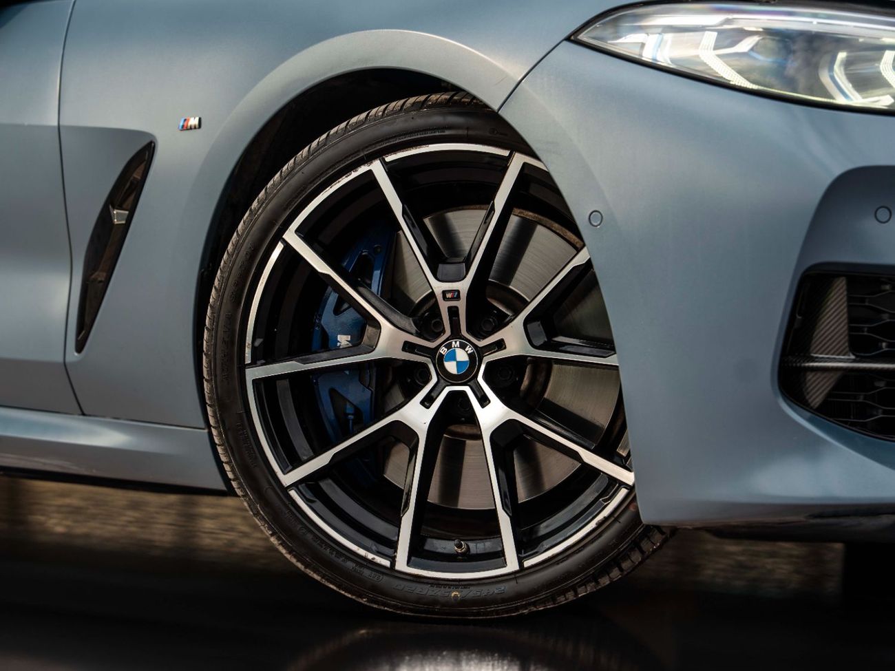 بي أم دبليو M850i Carbon Edition 4.4L