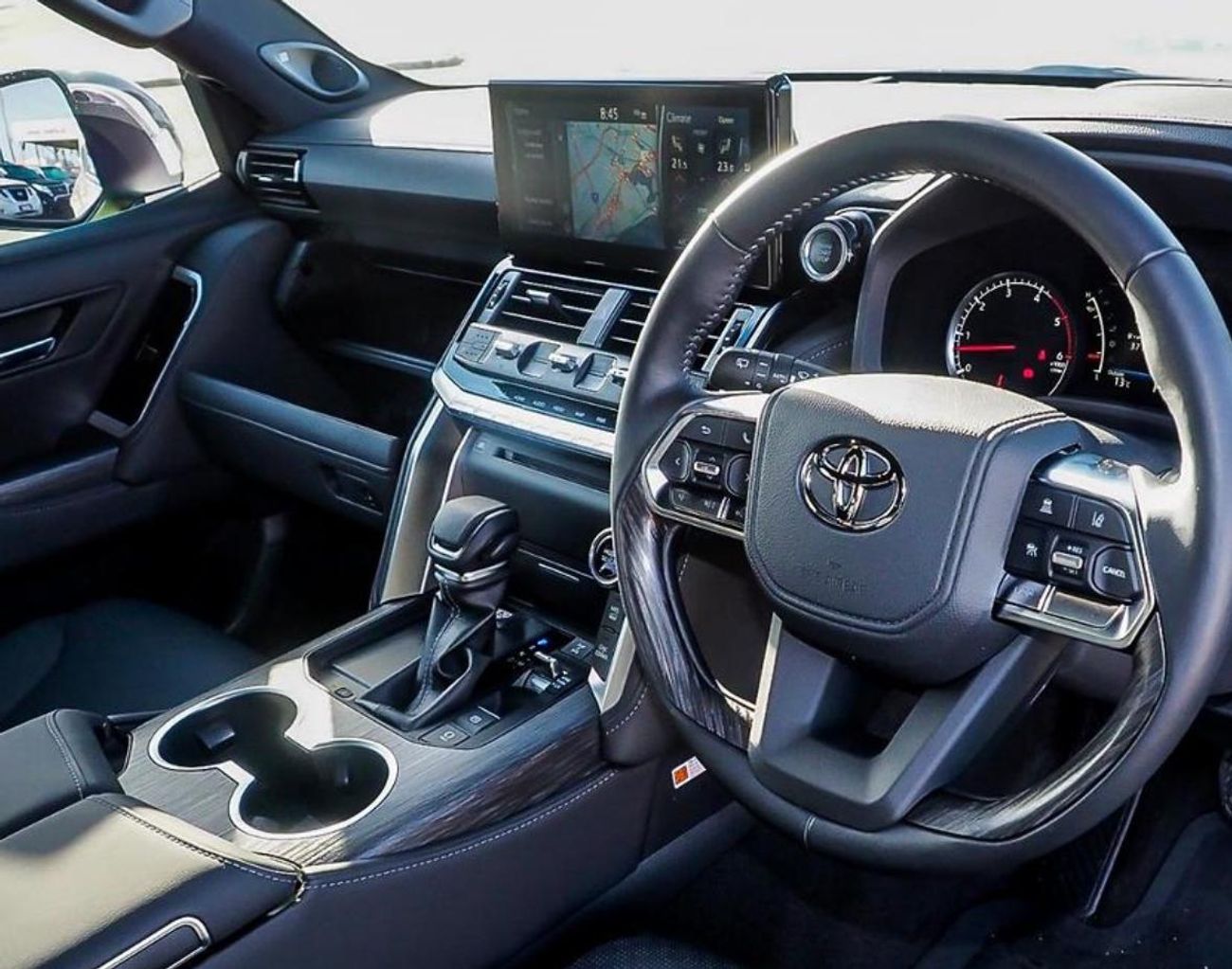 Toyota Land Cruiser Land Cruiser ZX 3.3L V6 in RIGHT HAND DRIVE and LEFT HAND DRIVE