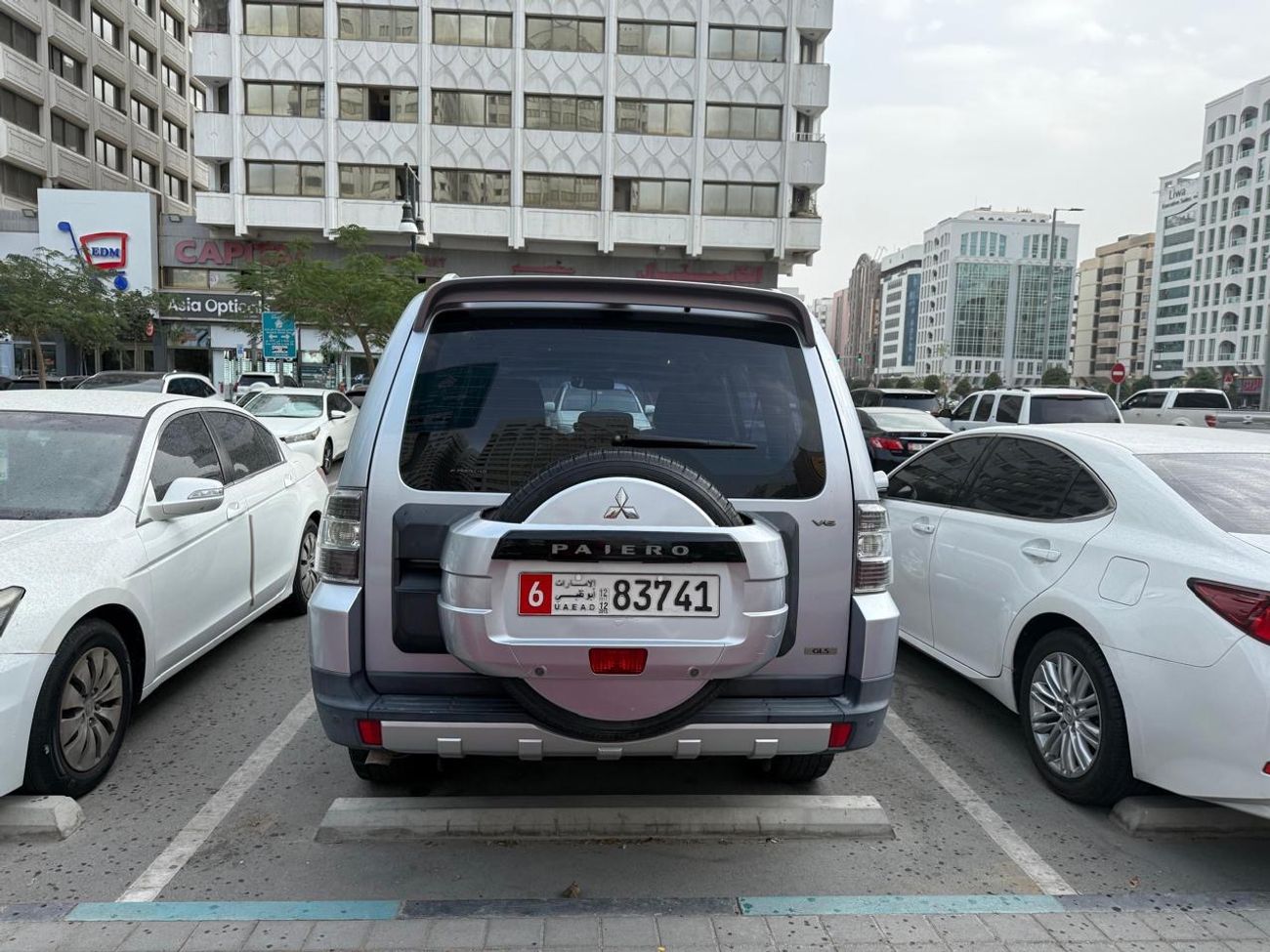 ميتسوبيشي باجيرو GLS Highline 3.0L (175 HP)