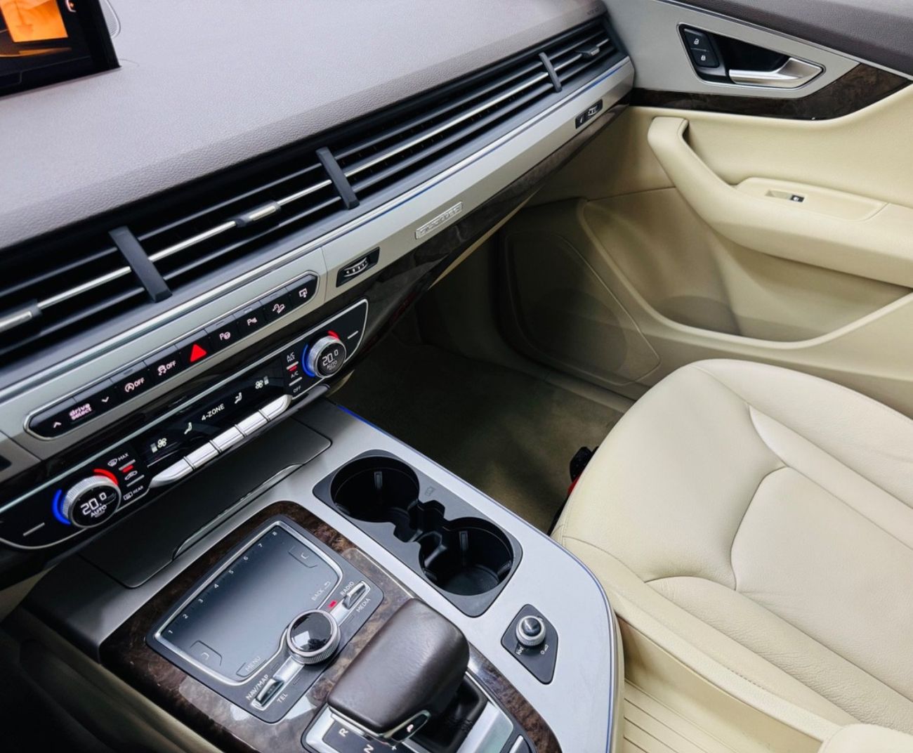 Audi Q7 45 TFSI quattro 3.0L