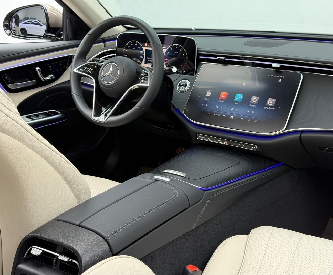 مرسيدس بنز E200 2.0L 2024 Mercedes Benz E200 AMG, Warranty, Fully Loaded, Very Low Kms, Excellent Condition, Korean